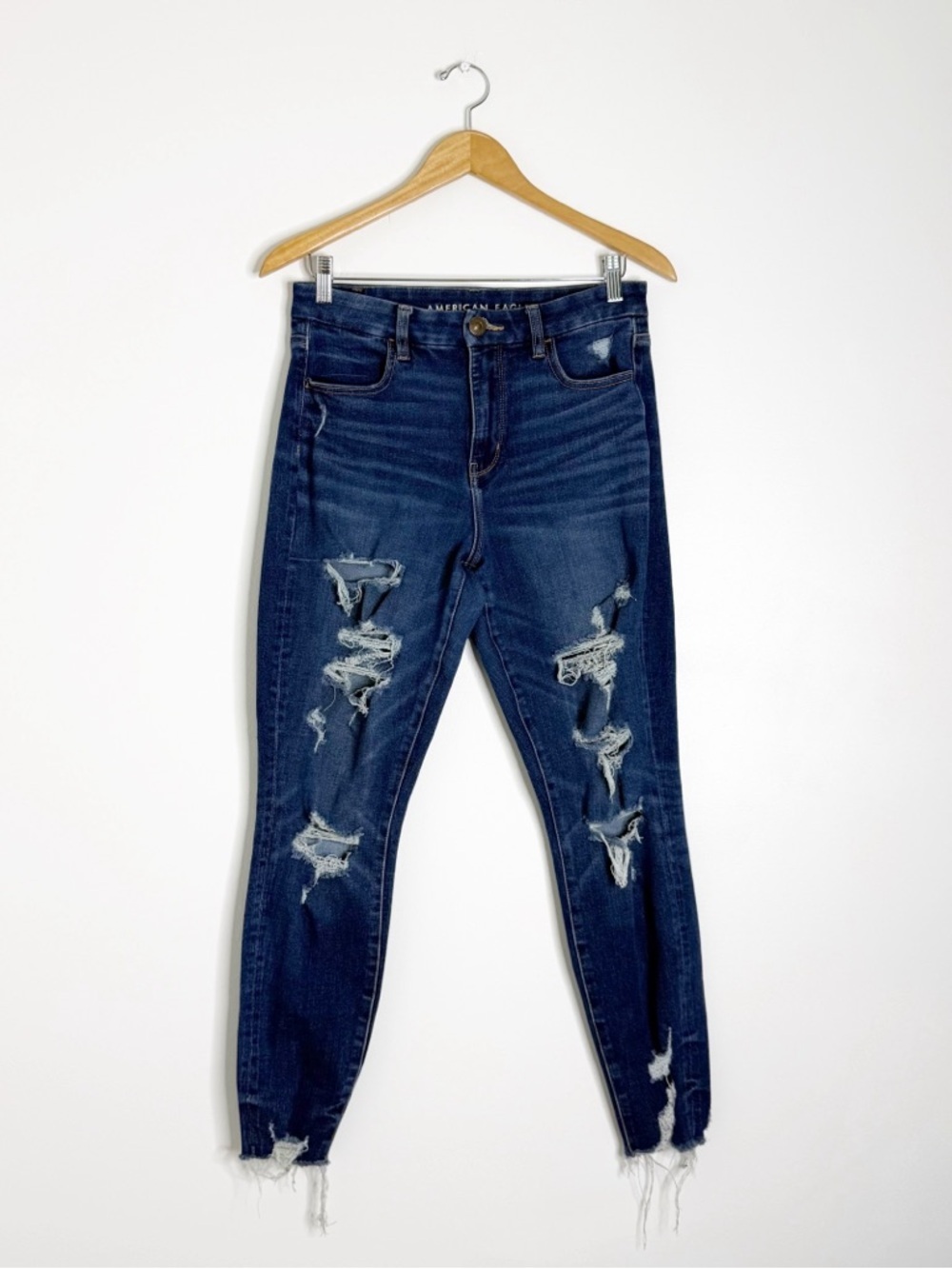 American Eagle The Dream Jean Curvy High Rise Jegging Distressed 8 Skinny